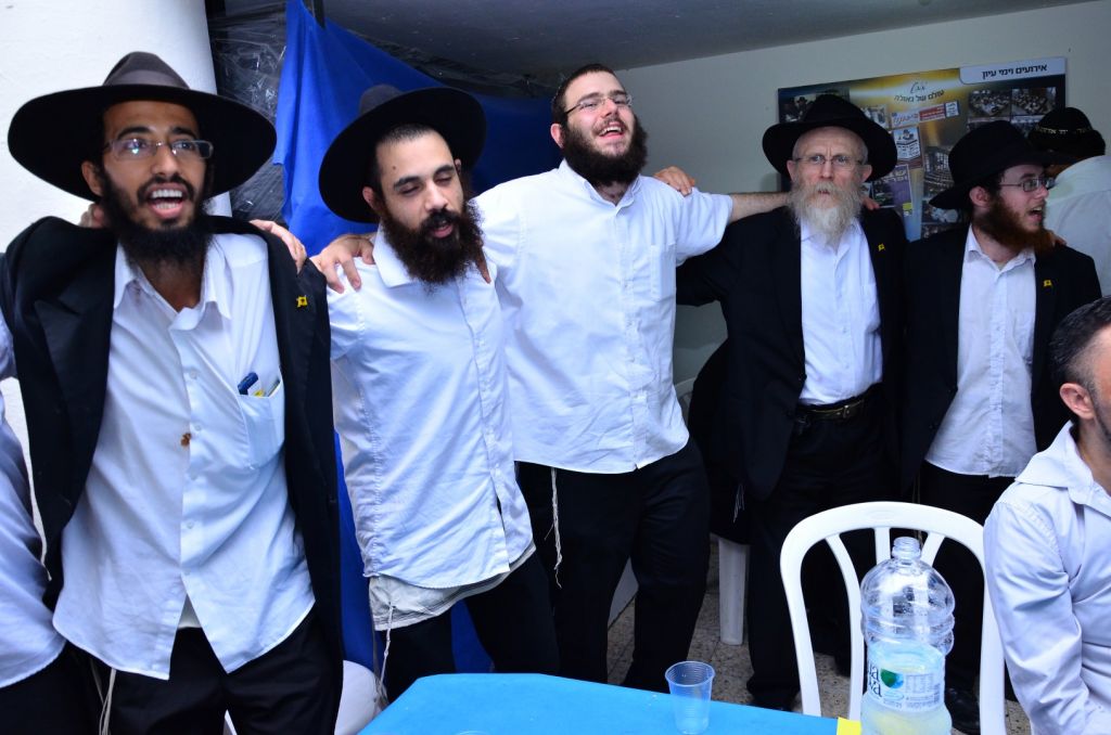 כ"ח סיון: מאות השתתפו ב"התוועדות המרכזית"